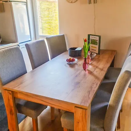 Gruenes Sundchalet 別荘 Franken Vorstadt
